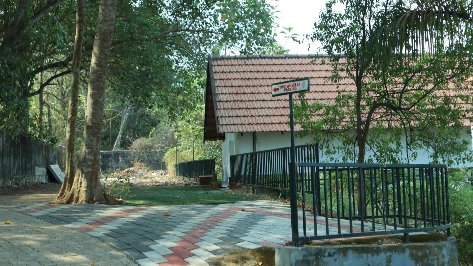 Ripples Service Villas Kollam Exterior foto